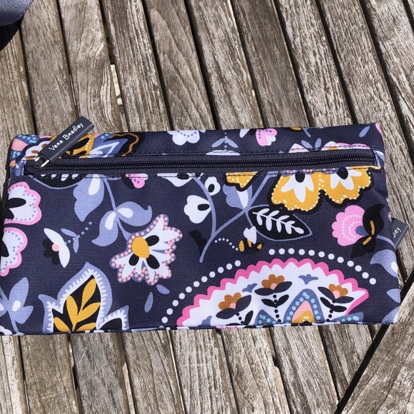 Vera Bradley work tote - Picture 4 of 13